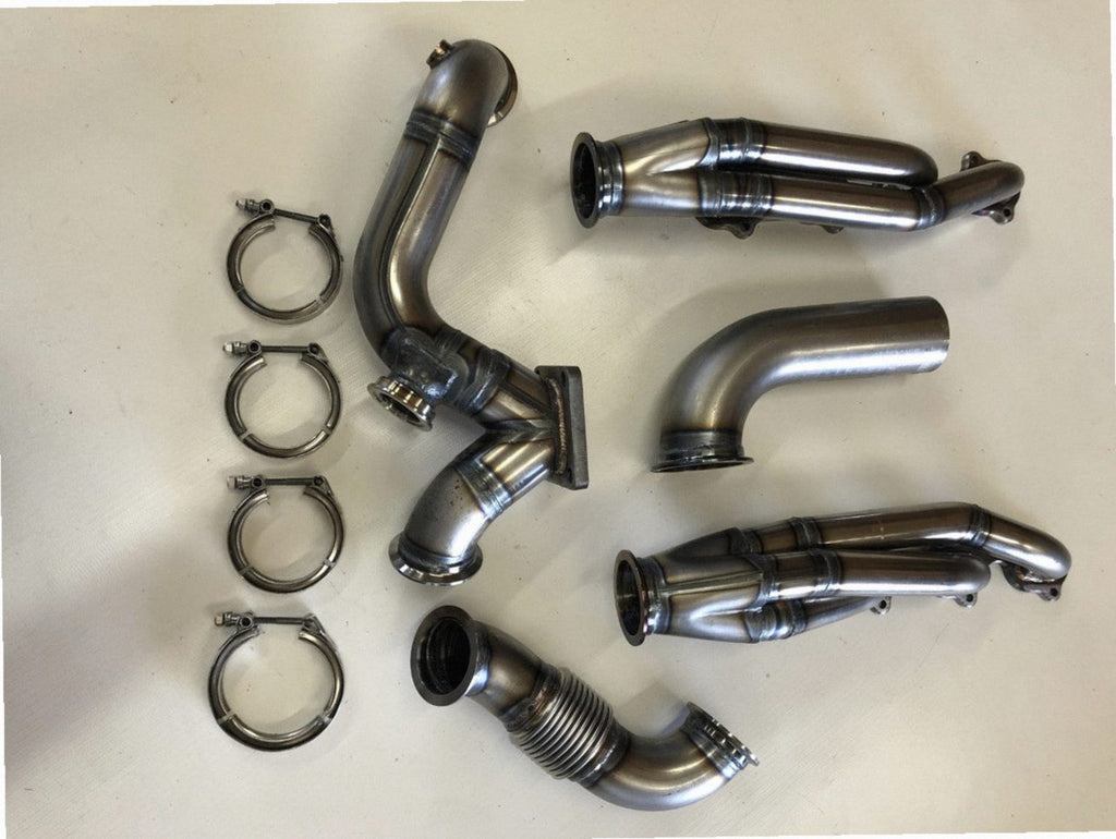 5.4 2V Turbo Street / Drag Kit — detail view of merge collector, flex bellow joint, and V-band connection