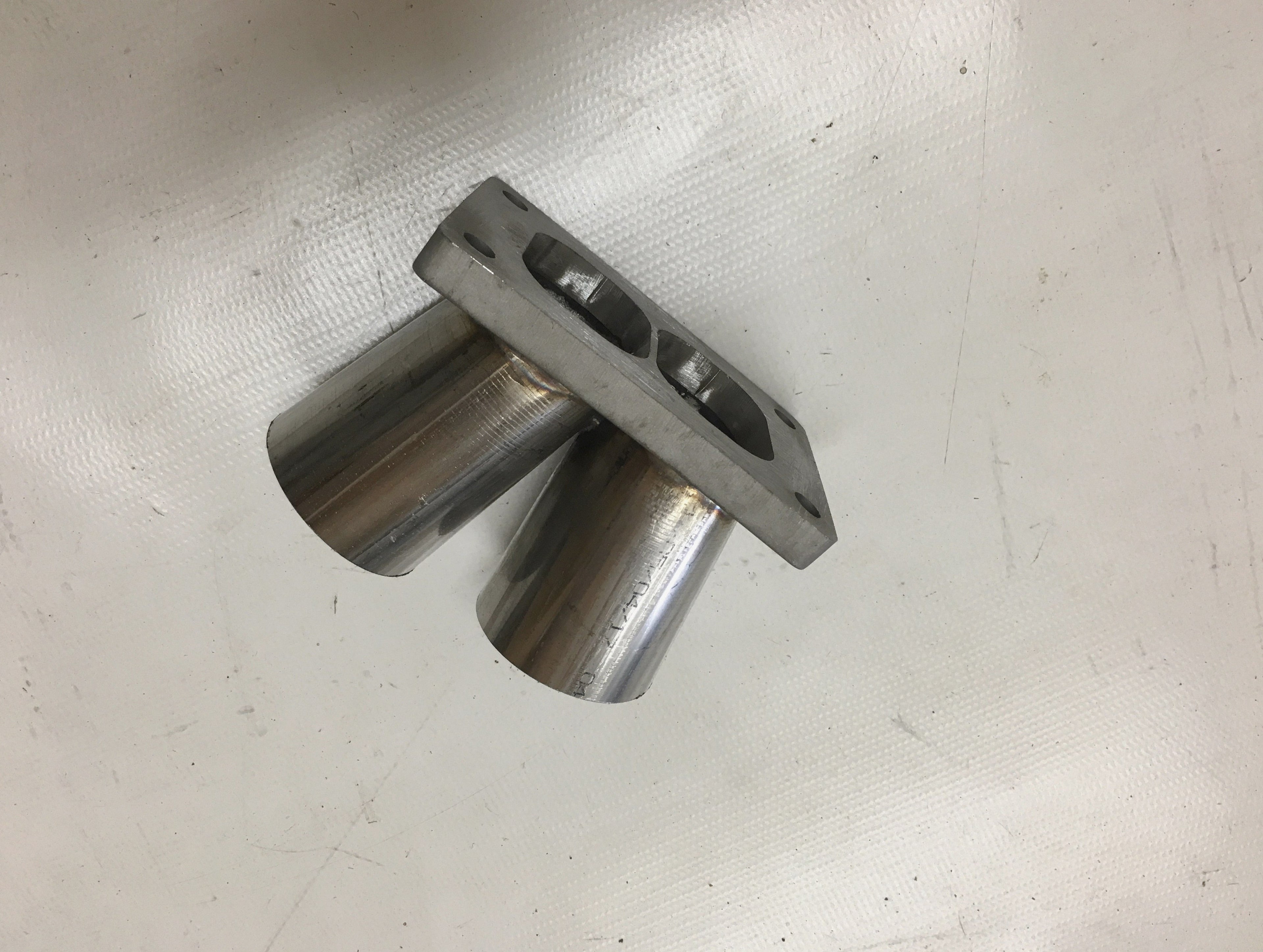 TO6 Divided Turbo Mount Flange — flange face profile showing precision-machined sealing surface