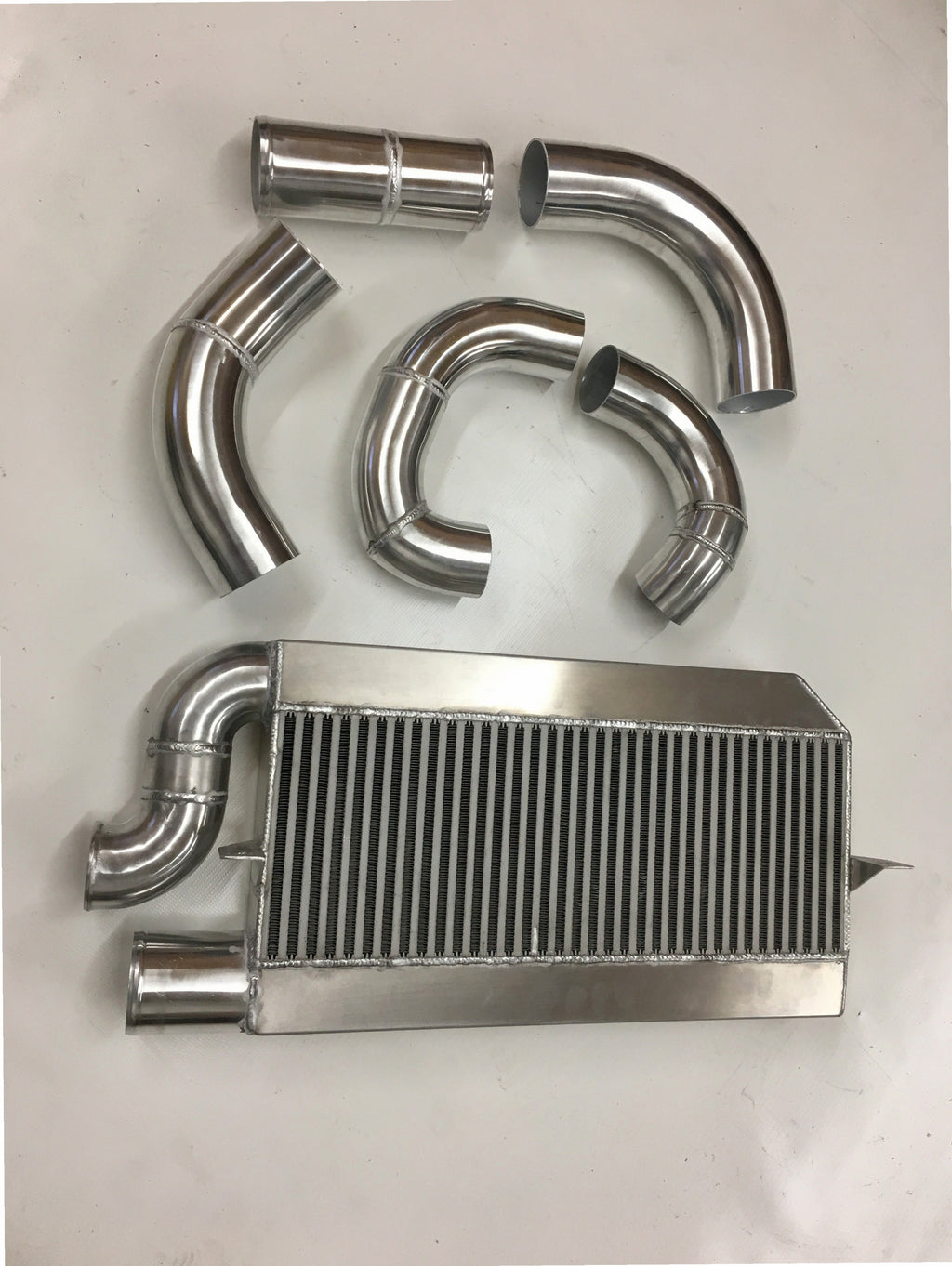 Single Turbo 4V Intercooler Kit — hot-side intercooler piping with mandrel bends and silicone couplers