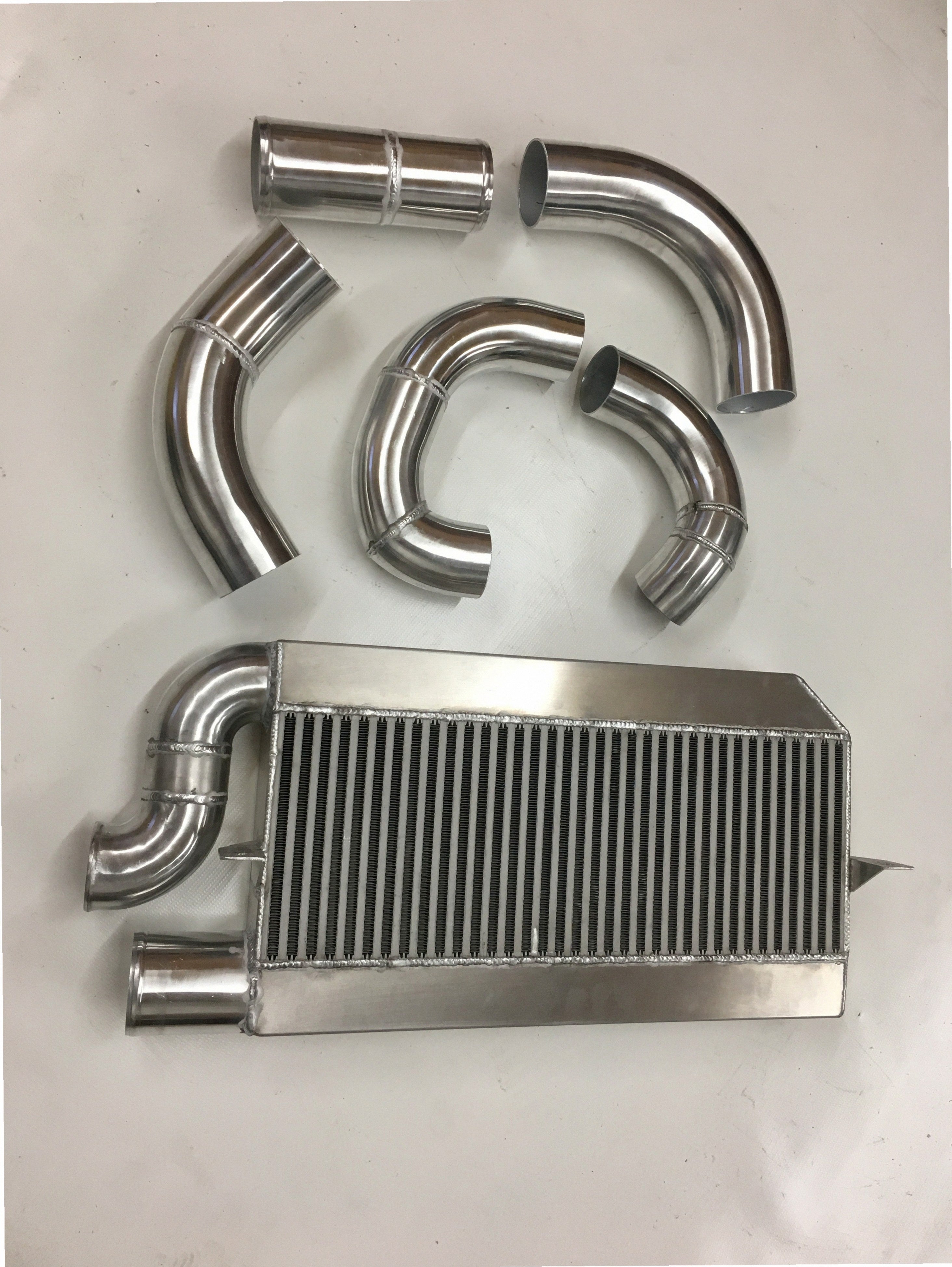 Single Turbo 4V Intercooler Kit — hot-side intercooler piping with mandrel bends and silicone couplers