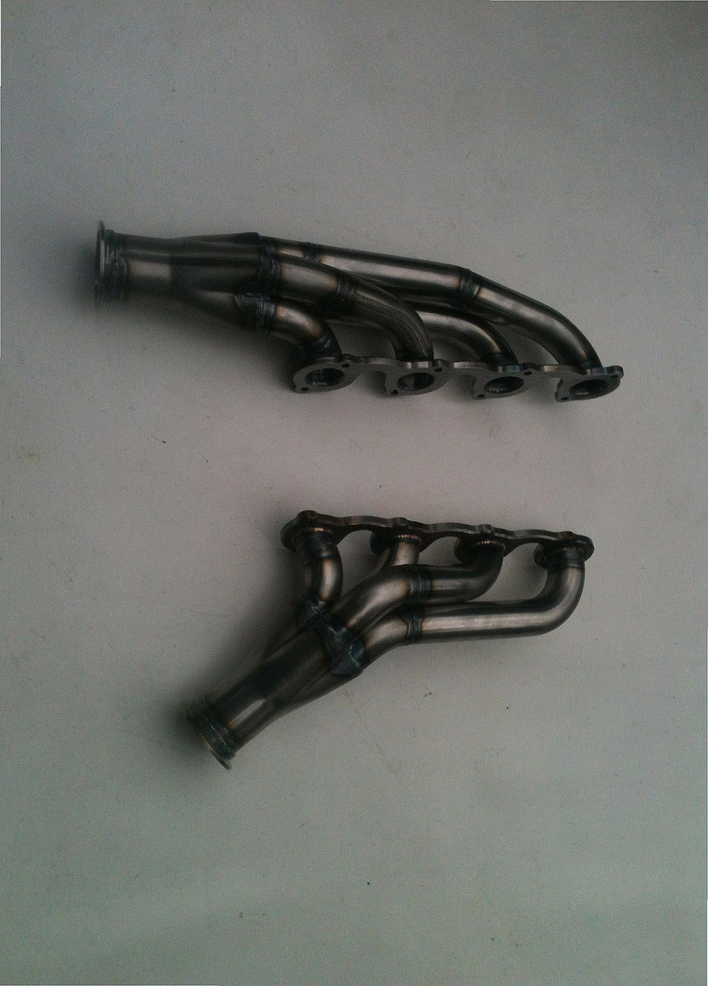 5.4 2V Lightning Turbo Headers — detail view of merge collector, flex bellow joint, and V-band connection